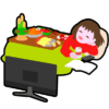 炬燵に入ってテレビを見ながら寝正月を決め込んでいる若い女性のアイコン